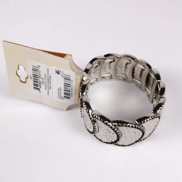 NWT Erica Lyons Silver Tone Strech Bracelet - Picture 8 of 8